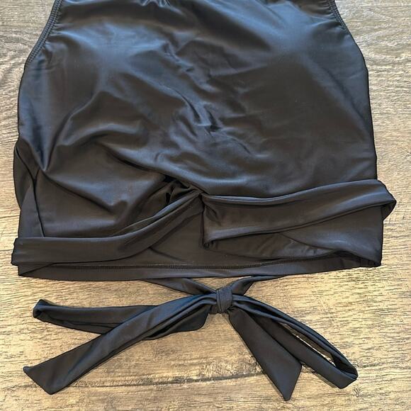 Coral Reef Medium Racha Black Halter Tie Bikini Top NWOT - Picture 4 of 9